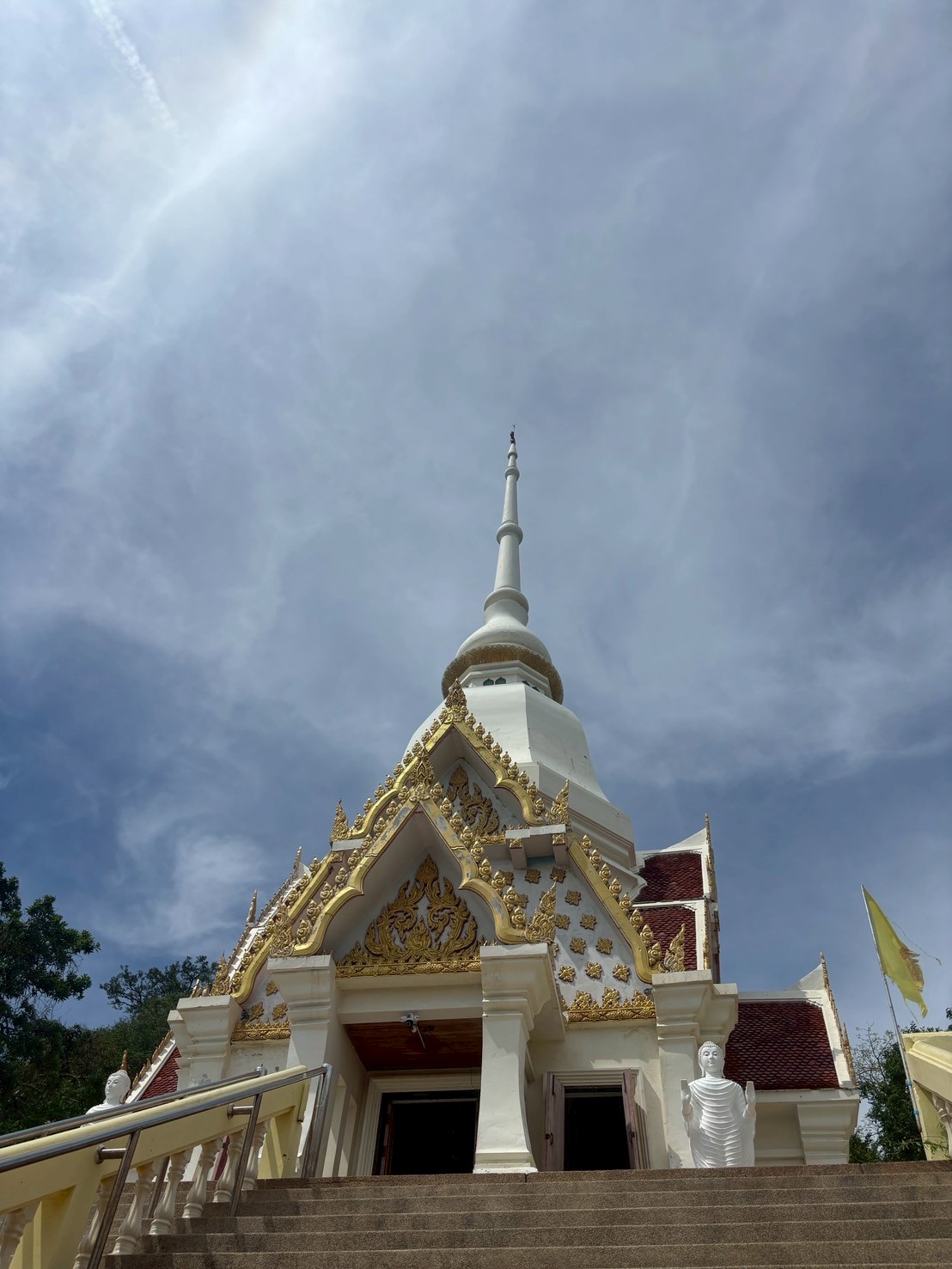 วัดเขาตะเกียบ